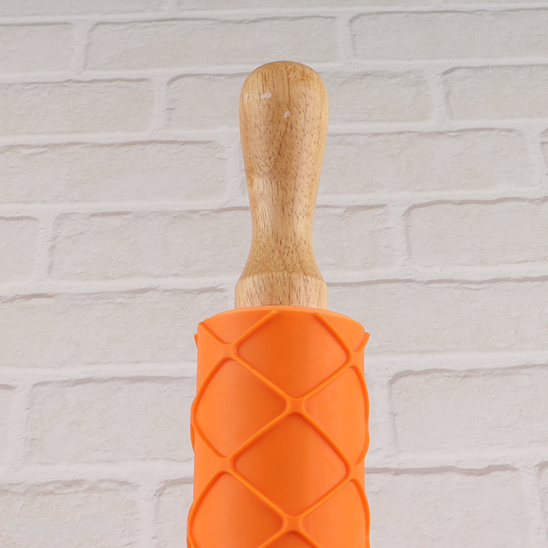 Hot products wooden handle silicone embossing rolling pin