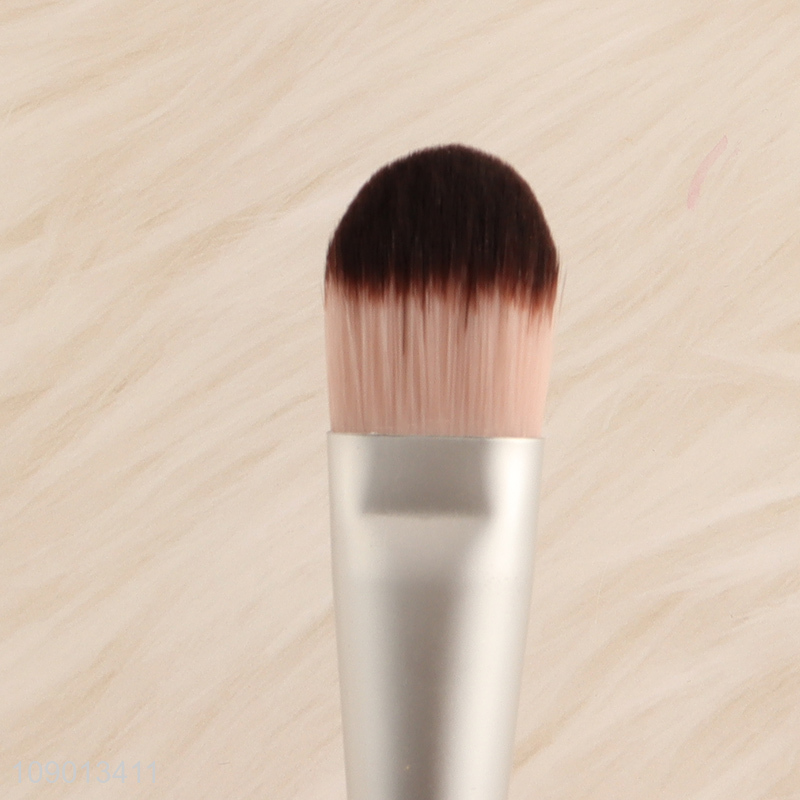 China factory soft nylon bristle makeup brush foundation brush for girls